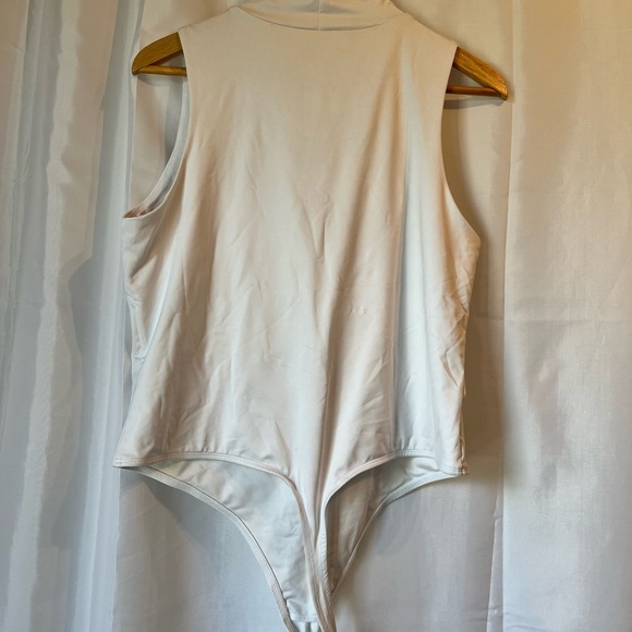 Smash + Tess bodysuit - Picture 3 of 4